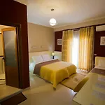 Hotel Dea 2002 Korce
