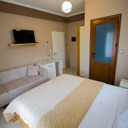 Dea 2002 Hotel Korce