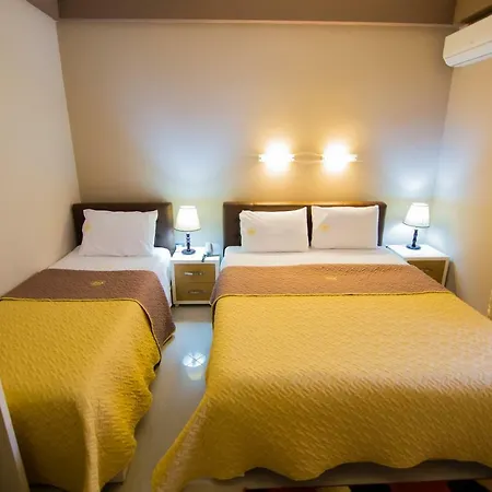 Hotel Dea 2002 Korce