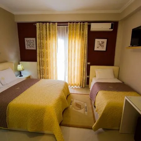 Hotel Dea 2002 Korce