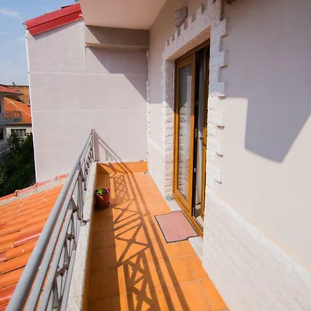 Dea 2002 3* Korce