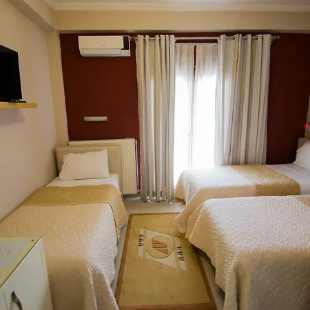 Hotel Dea 2002 Korce