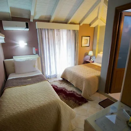 Hotel Dea 2002 3*