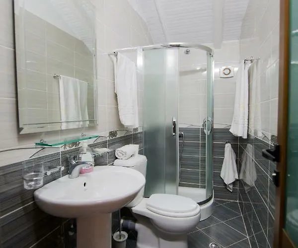 Hotell Dea 2002 Korça