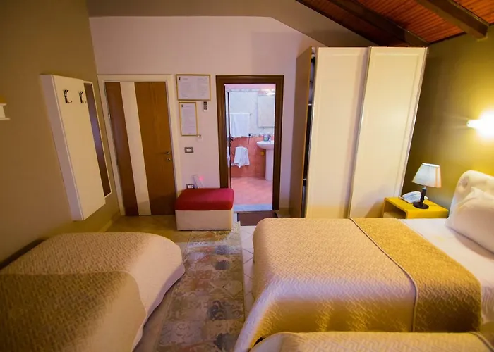 Hotell Dea 2002 Korça