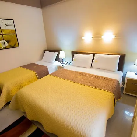 Hotel Dea 2002 Korce