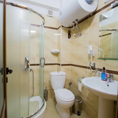 Hotel Dea 2002 Korce